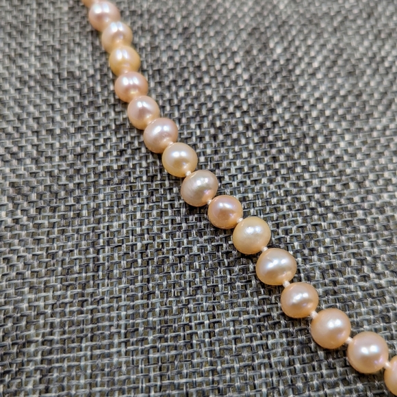 REAL 6-7mm Peach Pearl Necklace - Picture 4 of 10